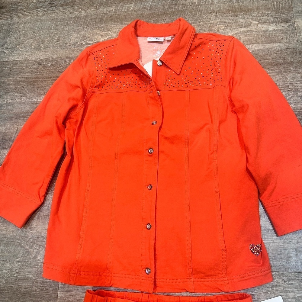 Quaker Factory Dream Jeanne’s 2 piece jacket and capri set size M/L - Picture 2 of 16